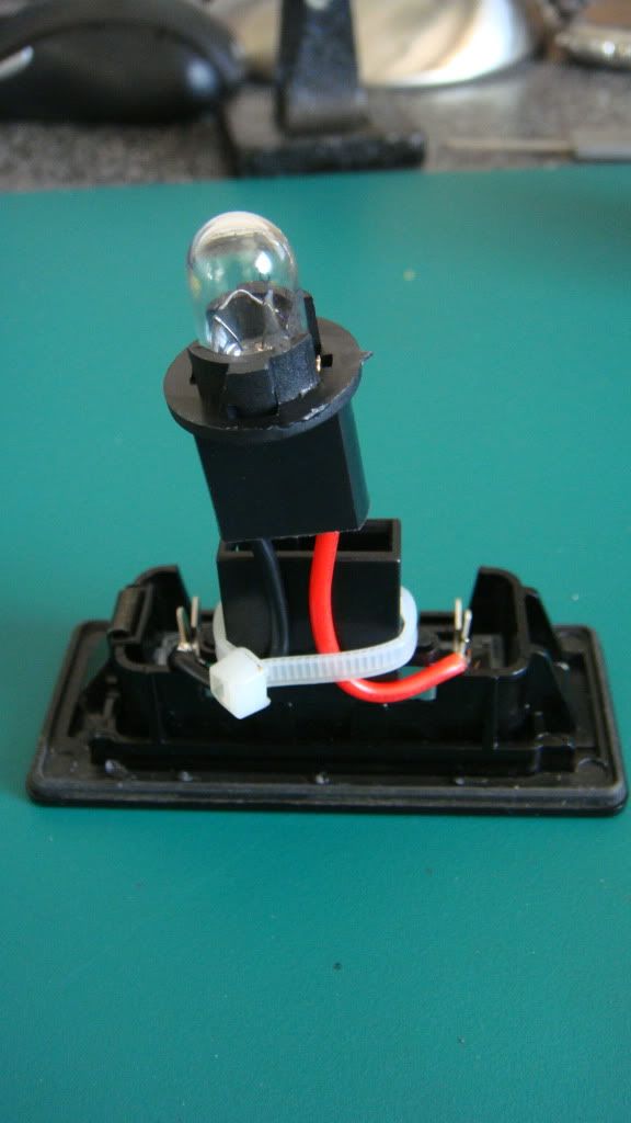 OEM LED number plate light fitted to A6 .. Success!